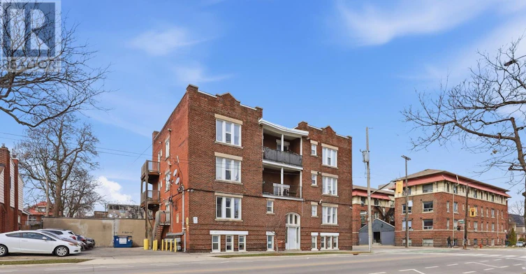 7-120 Sherman Avenue S, Hamilton, ON, L8M 2P9 - 4