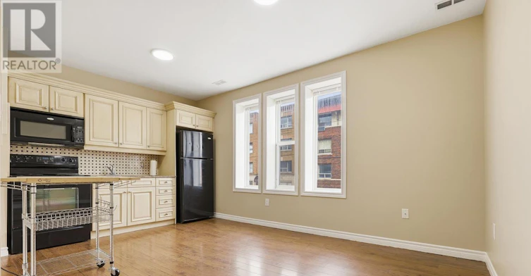 7-120 Sherman Avenue S, Hamilton, ON, L8M 2P9 - 5