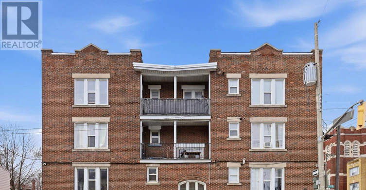 7-120 Sherman Avenue S, Hamilton, ON, L8M 2P9