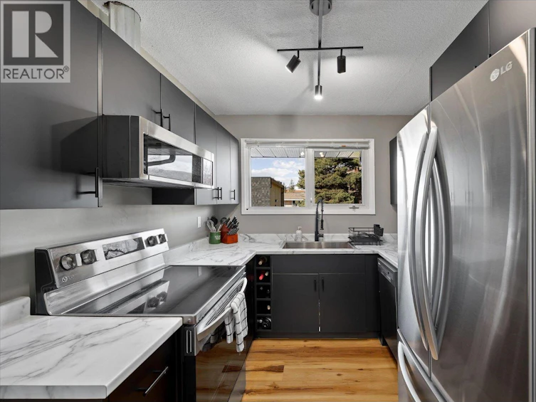 2-1291 Bernard Avenue, Kelowna, BC, V1Y 6R3 - 9