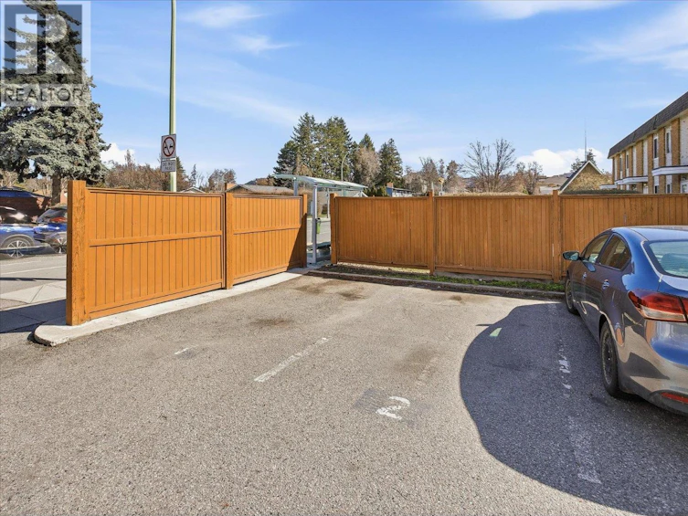 2-1291 Bernard Avenue, Kelowna, BC, V1Y 6R3 - 20
