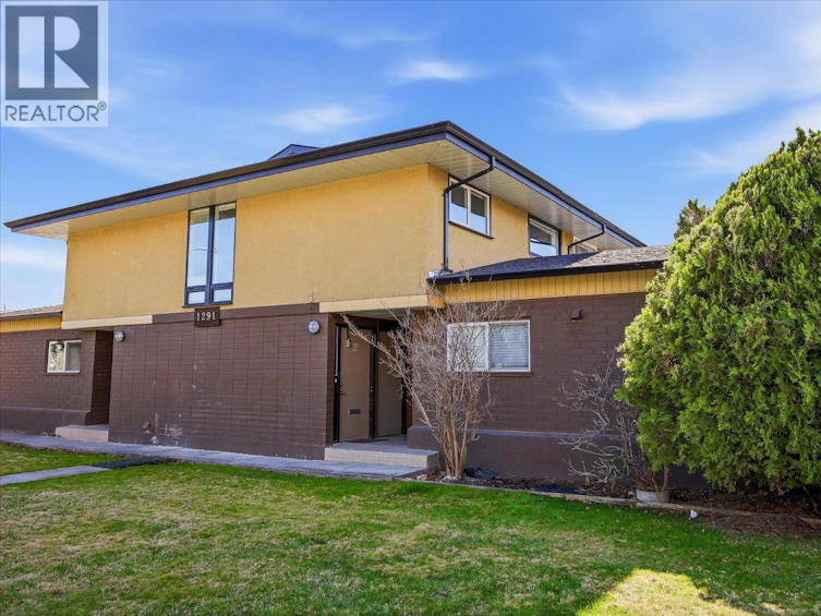 2-1291 Bernard Avenue, Kelowna, BC, V1Y 6R3