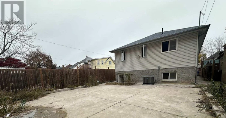 975 Albert Road, Windsor, ON, N8Y 3P1 - 18