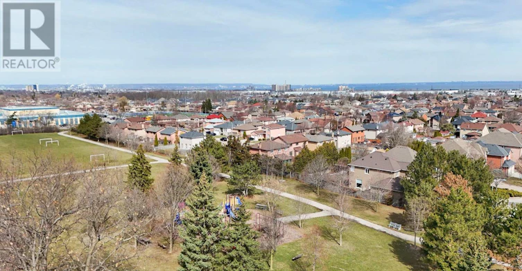 59-2 Royalwood Court, Hamilton, ON, L8E 4Z1 - 20