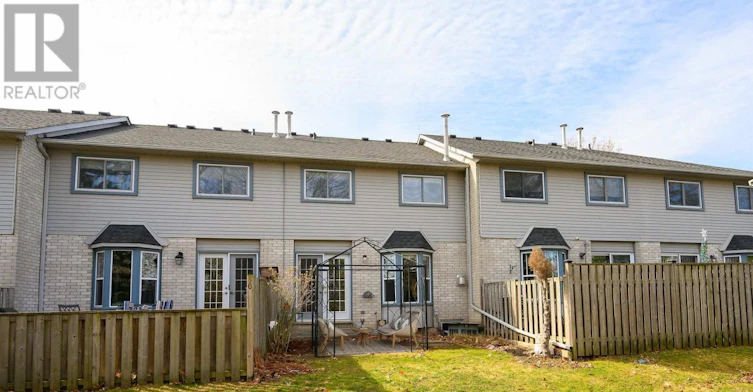 59-2 Royalwood Court, Hamilton, ON, L8E 4Z1 - 18