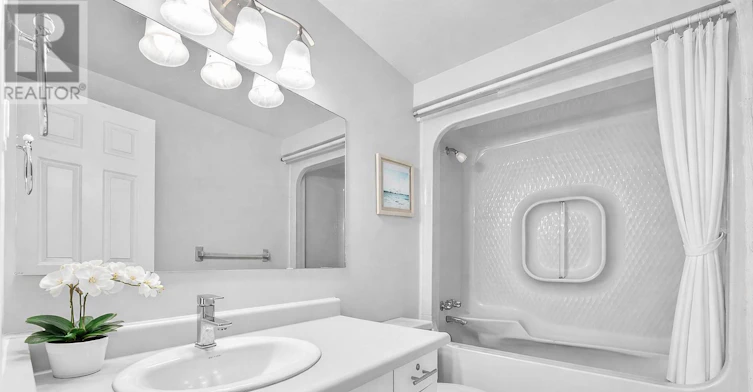 59-2 Royalwood Court, Hamilton, ON, L8E 4Z1 - 14