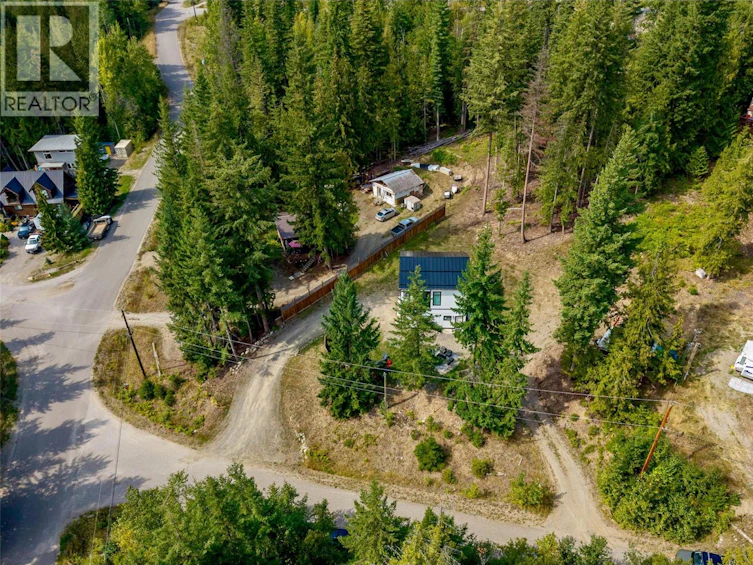2731 Fairview Road, Anglemont, BC, V0E 1M8 - 33