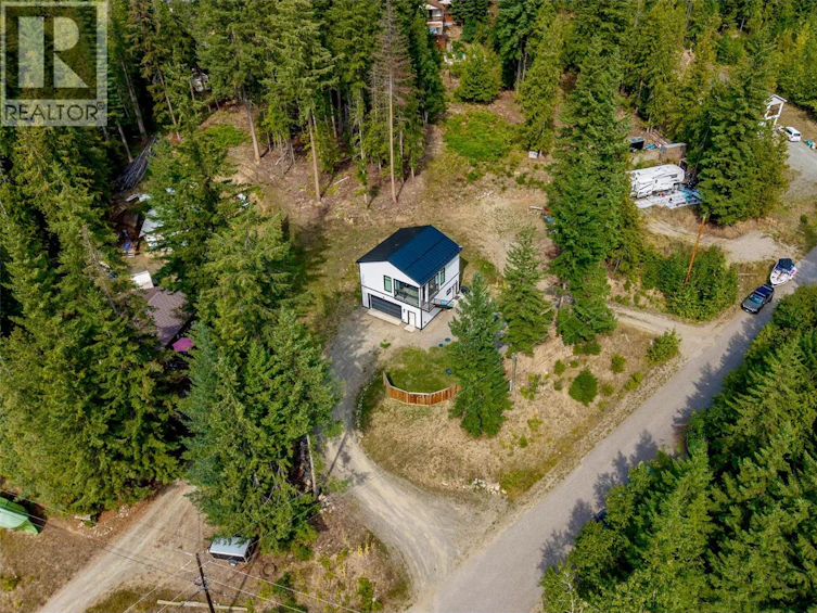 2731 Fairview Road, Anglemont, BC, V0E 1M8 - 32
