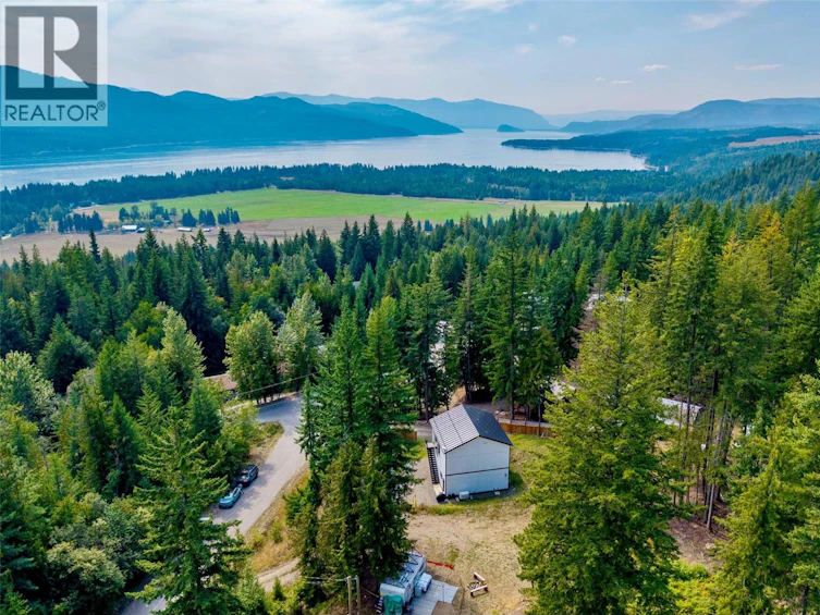 2731 Fairview Road, Anglemont, BC, V0E 1M8 - 35