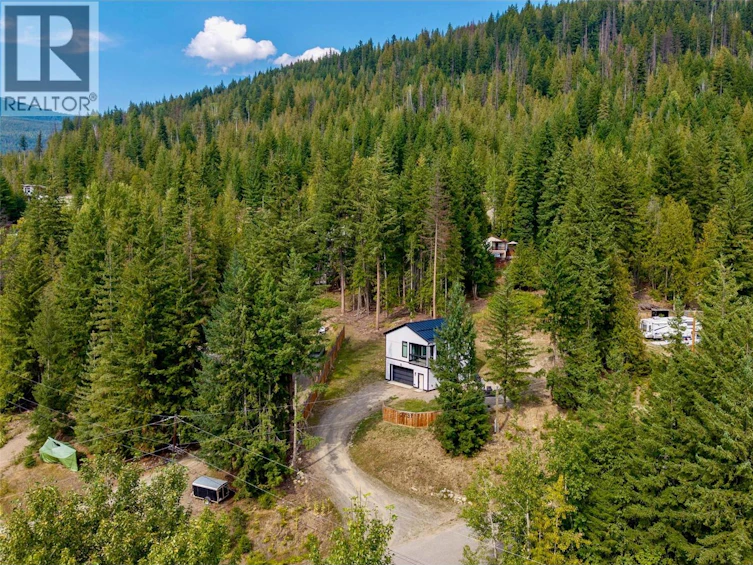 2731 Fairview Road, Anglemont, BC, V0E 1M8 - 42