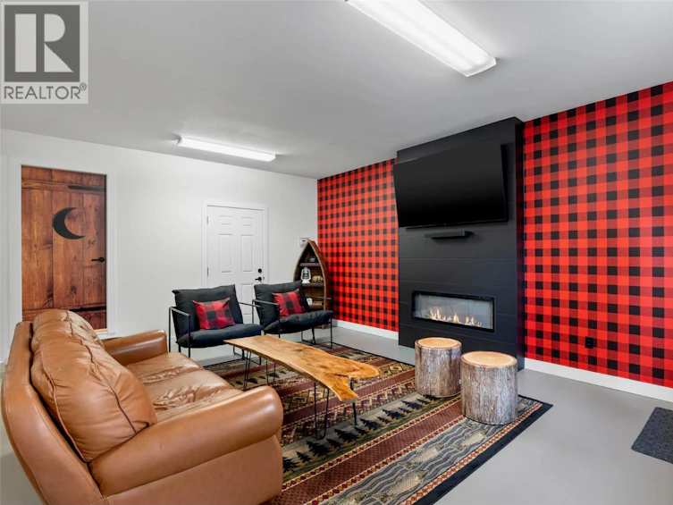 2731 Fairview Road, Anglemont, BC, V0E 1M8 - 19