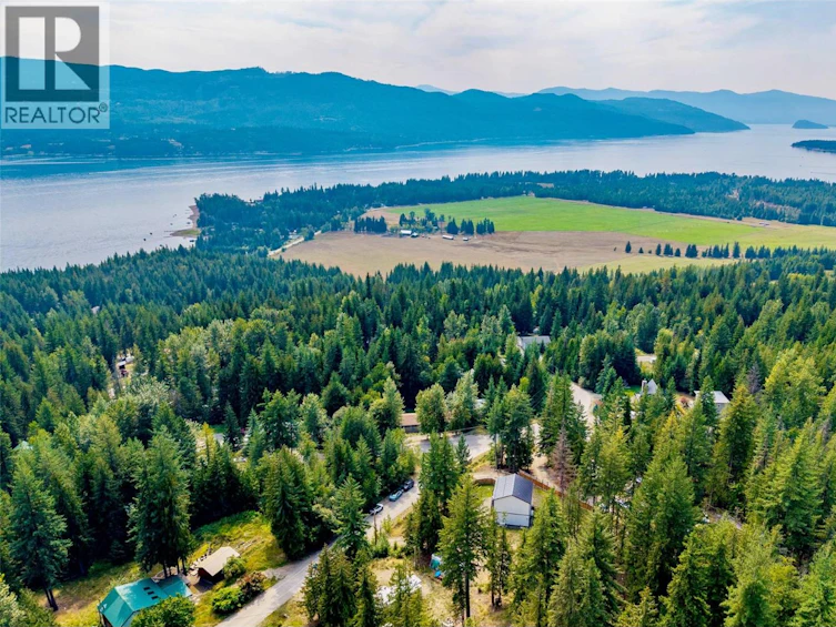 2731 Fairview Road, Anglemont, BC, V0E 1M8 - 36