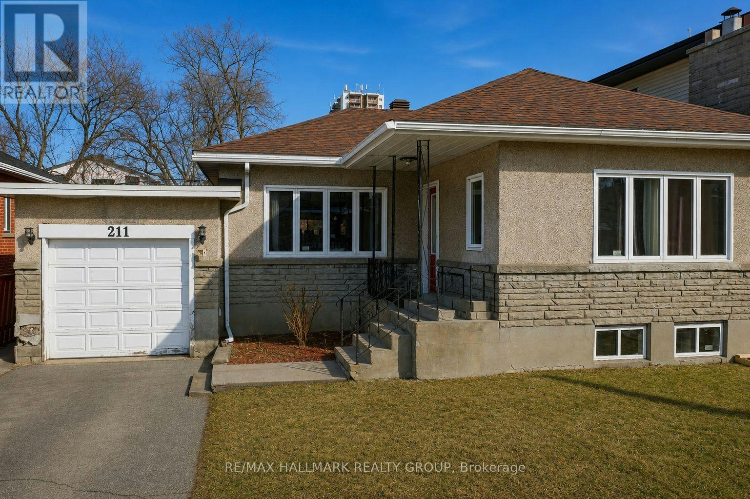 211 Columbus Avenue, Ottawa, ON, K1K 1P7