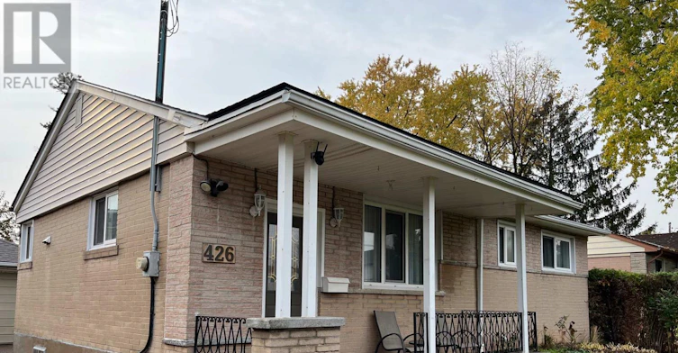 426 Seabourne Drive S, Oakville, ON, L6L 4G2