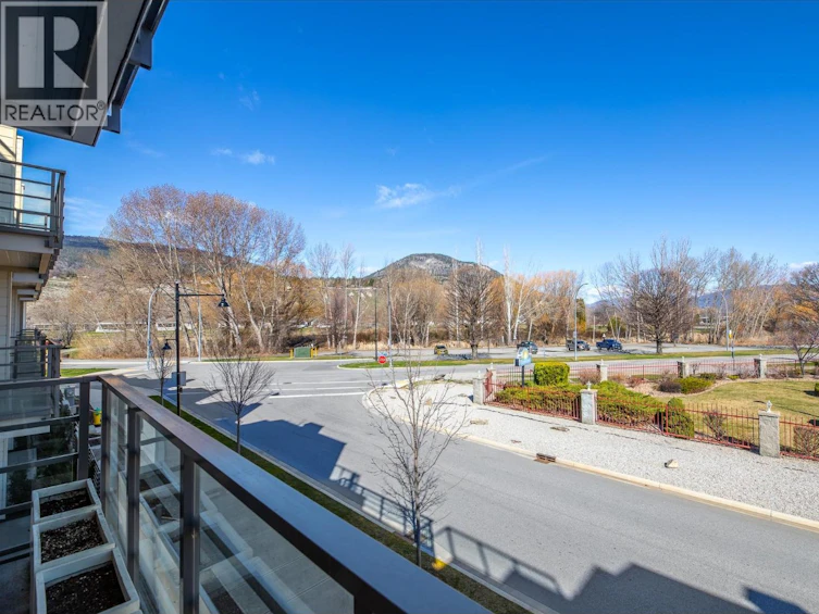 106-201 Wylie Street, Penticton, BC, V2A 0H3 - 48