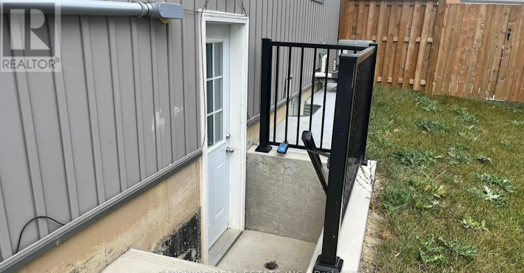 28 Barker (Basement Parkway, Thorold, ON, L2B 1N7 - 3
