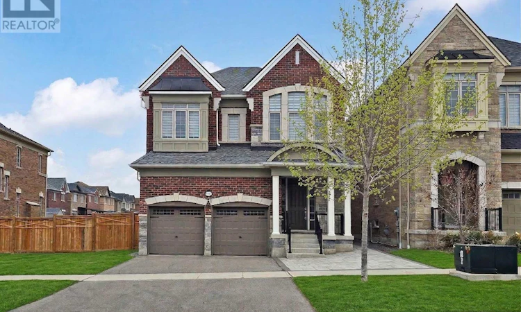 62 Christine Elliott Avenue