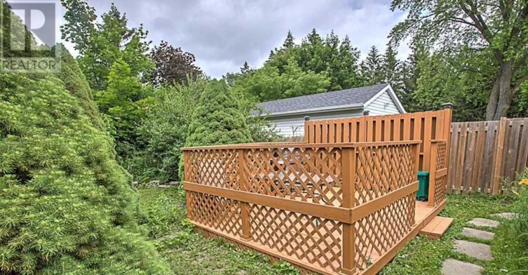 49 Don Mor Drive, Newmarket, ON, L3Y 1G8 - 14