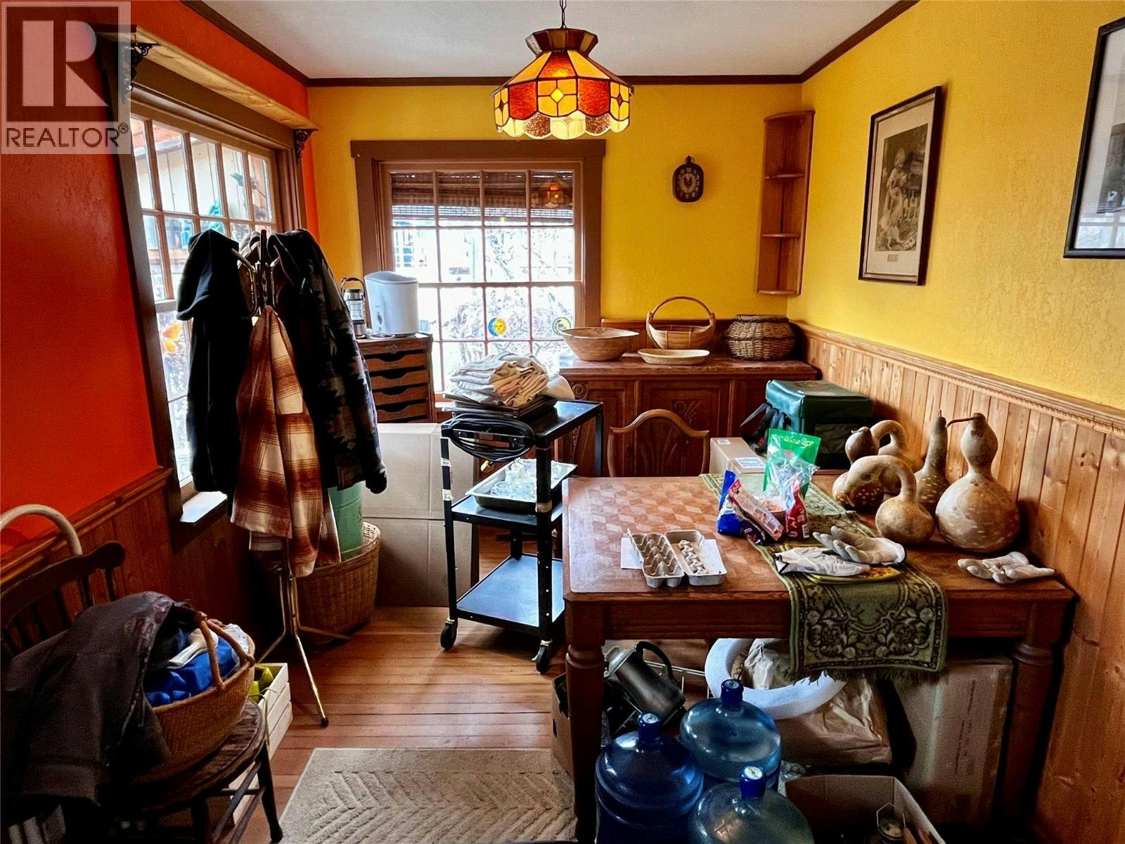Rew Ff For Sale: 203 NW 4th Avenue, Nakusp, BC - REW