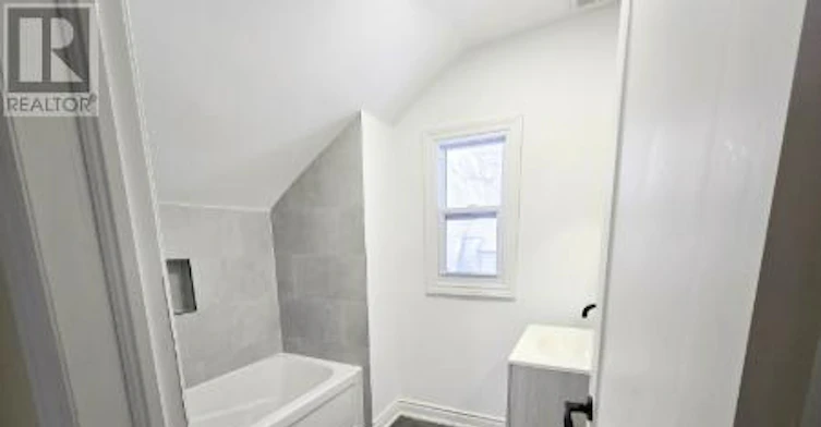 2-129 Durham Street, Port Colborne, ON, L3K 1E1 - 5