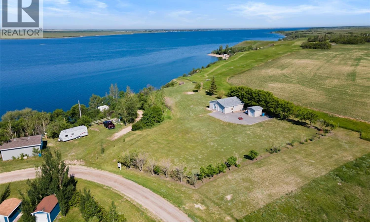 124 Merle Crescent