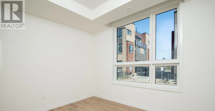 2-17 Lytham Green Circle Circle, Newmarket, ON, L3Y 0H4 - 9