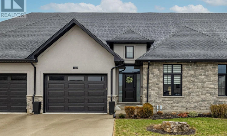 122-9861 Glendon Drive