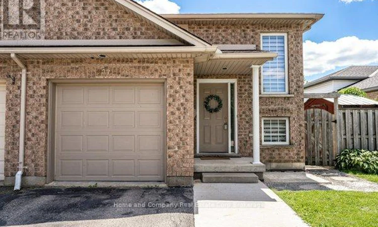127 Walsh Crescent