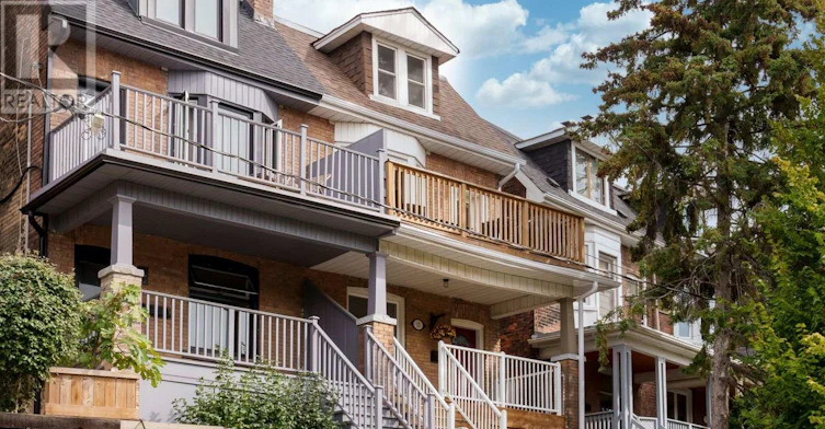UPPER-15 Indian Rd Crescent, Toronto, ON, M6P 2E9 - 35