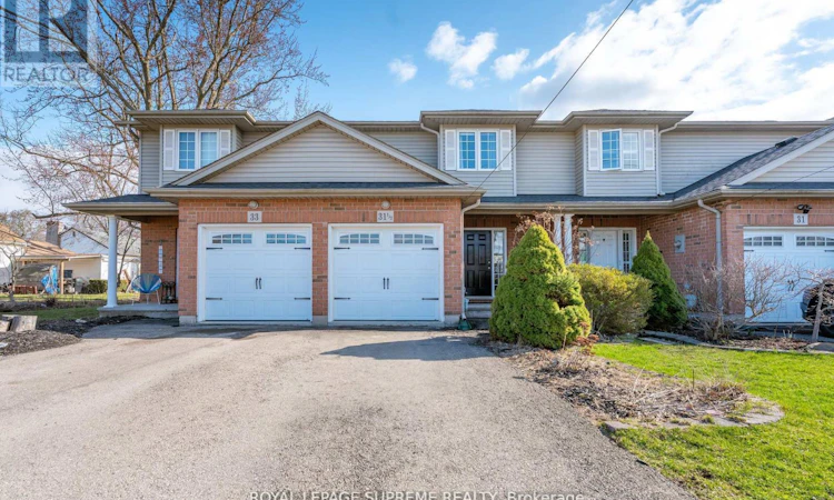 31 1/2 Thorold Road