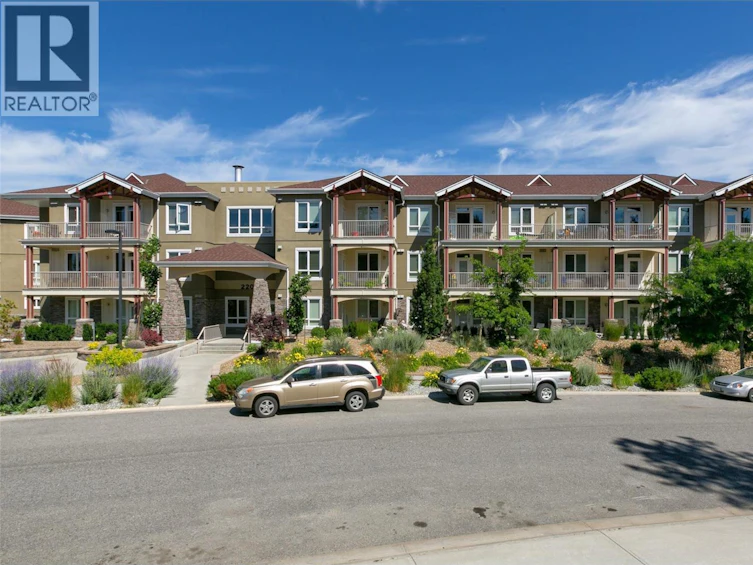 2309-2200 Upper Sundance Drive, West Kelowna, BC, V4T 3E8 - 3
