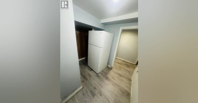 176 Kenneth Avenue, Kitchener, ON, N2A 1W2 - 2
