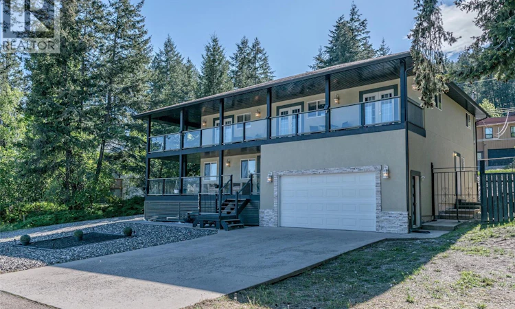 10718 Pinecrest Road