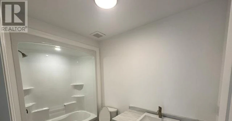 3 - UPPER-7489 Marvel Drive, Niagara Falls, ON, L2H 3V7 - 9
