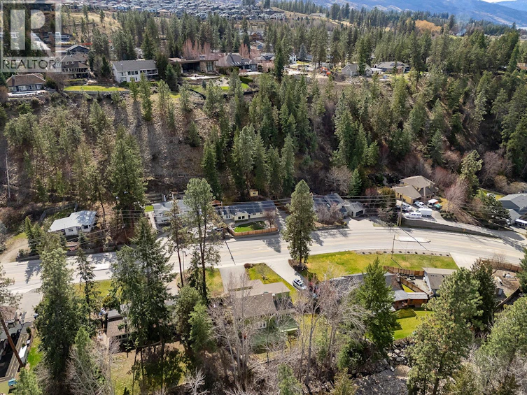 4700 Gordon Drive, Kelowna, BC, V1W 4P4 - 46