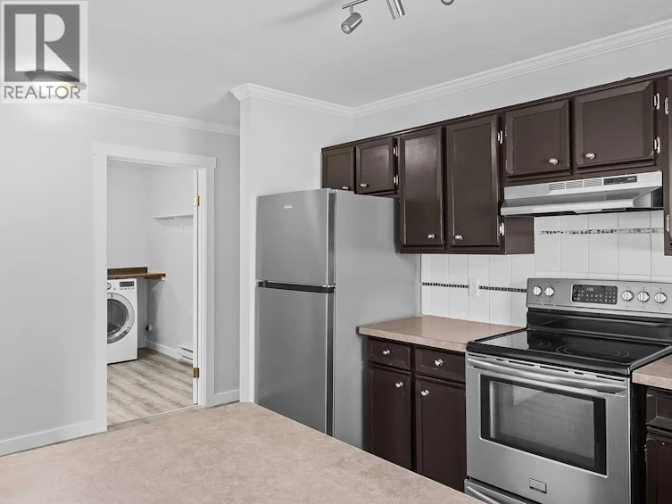 4700 Gordon Drive, Kelowna, BC, V1W 4P4 - 20