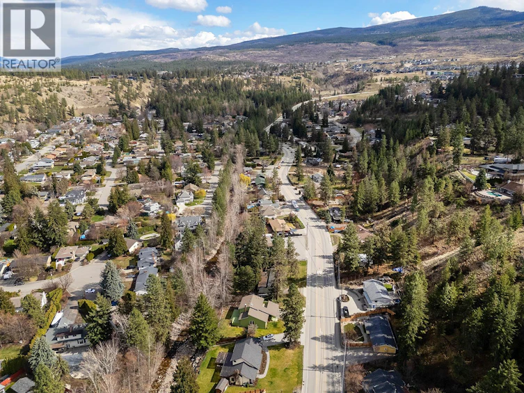 4700 Gordon Drive, Kelowna, BC, V1W 4P4 - 48