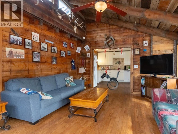1556 Chasm Road, Clinton, BC, V0K 1K0 - 10