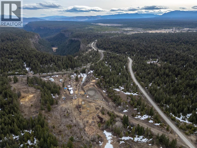 1556 Chasm Road, Clinton, BC, V0K 1K0 - 33