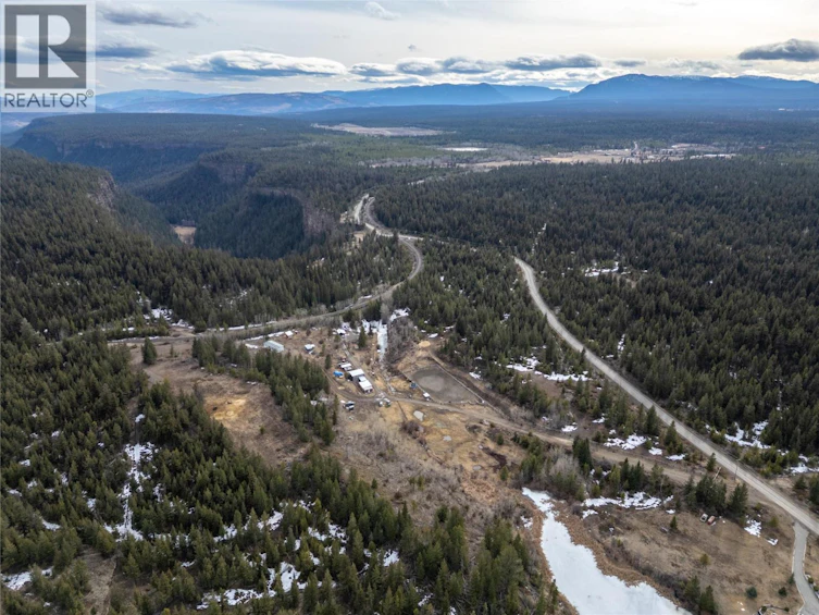 1556 Chasm Road, Clinton, BC, V0K 1K0 - 40