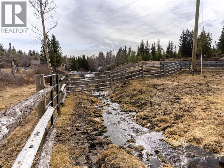 1556 Chasm Road, Clinton, BC, V0K 1K0 - 47