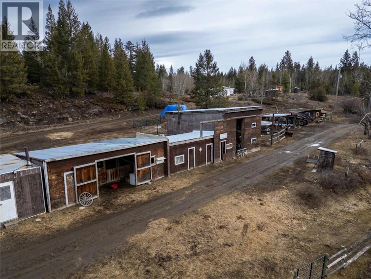1556 Chasm Road, Clinton, BC, V0K 1K0 - 35