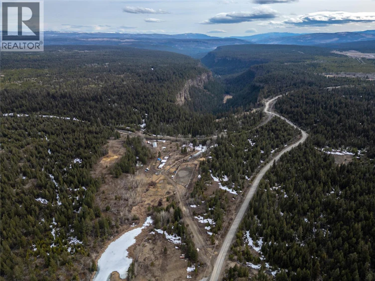 1556 Chasm Road, Clinton, BC, V0K 1K0 - 41