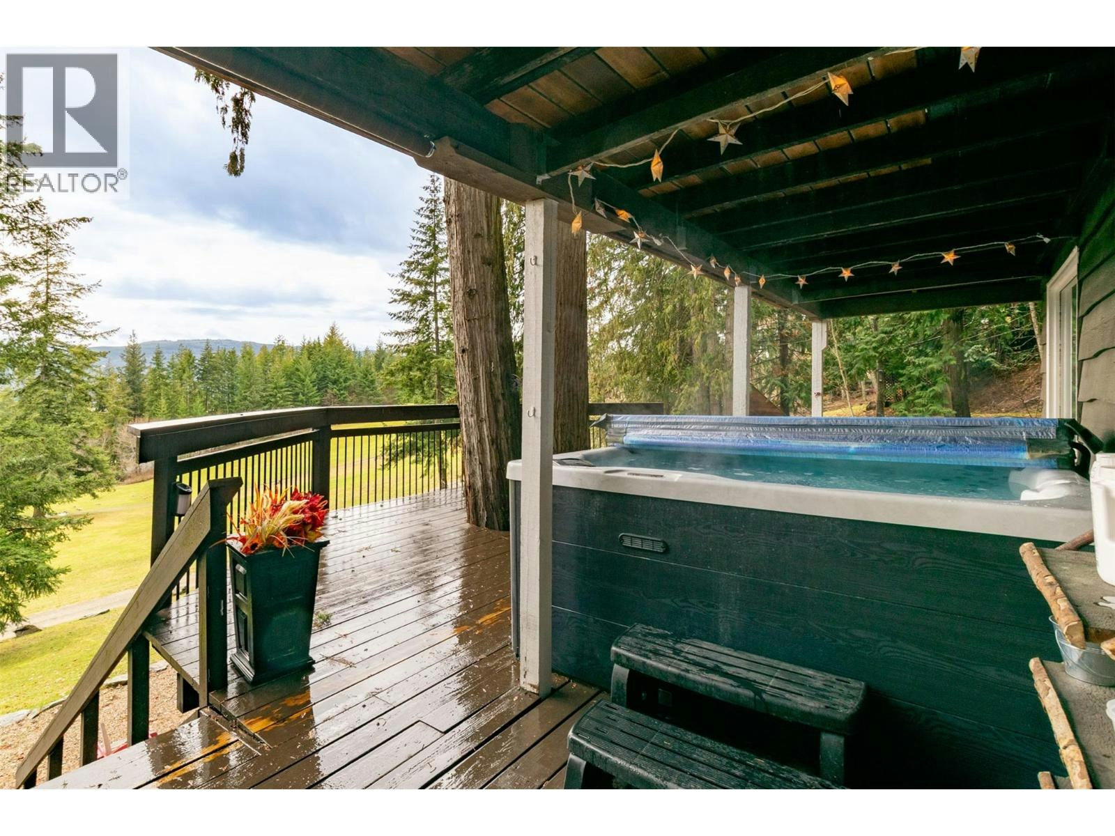 For Sale: 7796 Columbia Drive, Anglemont, BC - REW