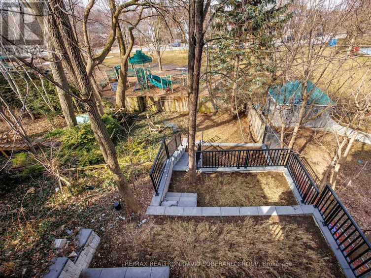90 Lynn Avenue EAST, Toronto, ON, M4C 3X2 - 19
