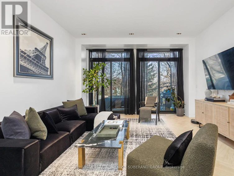 90 Lynn Avenue EAST, Toronto, ON, M4C 3X2 - 15