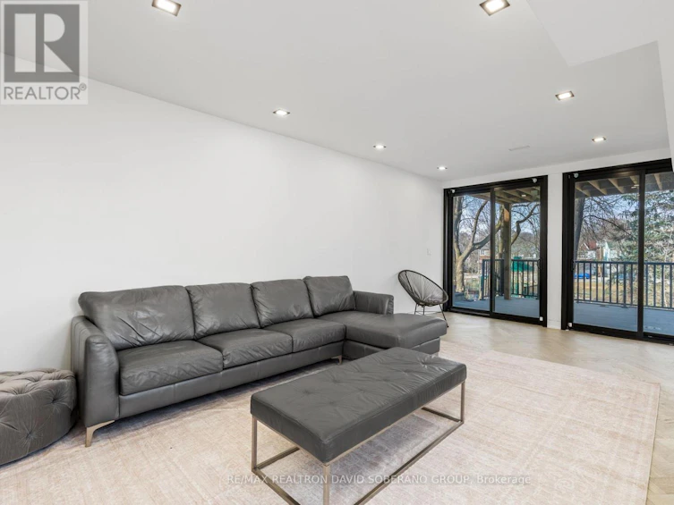 90 Lynn Avenue EAST, Toronto, ON, M4C 3X2 - 38