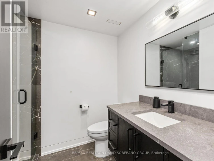 90 Lynn Avenue EAST, Toronto, ON, M4C 3X2 - 40