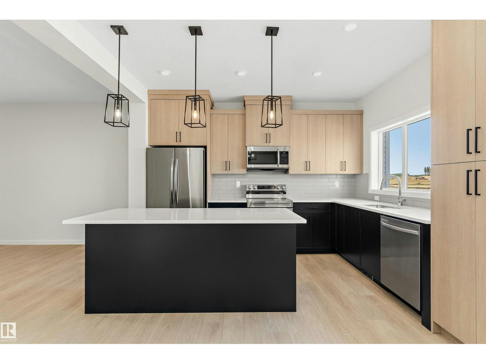112 Edgemont Wd NW, Edmonton, AB, T6M 3K5