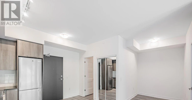 205-25 Neighbourhood Lane, Toronto, ON, M8Y 0C4 - 18